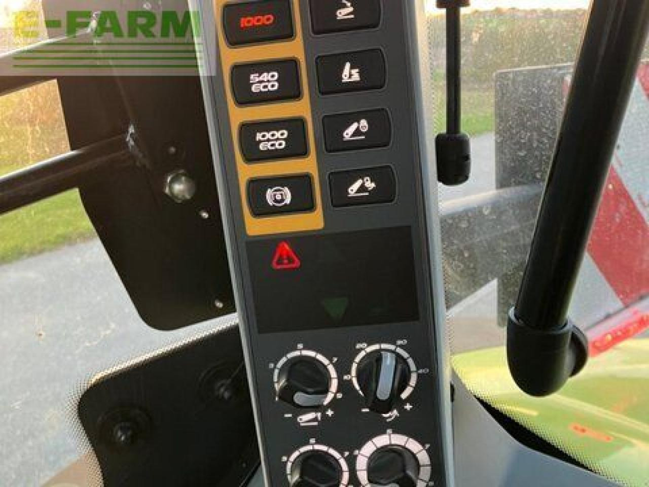 Tractor CLAAS axion 870 cmatic cebis CMATIC CEBIS