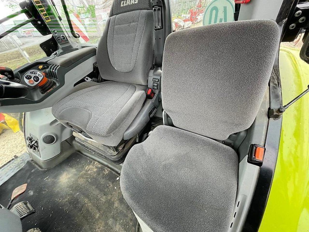 Tractor CLAAS axion 870 cmatic cebis CMATIC CEBIS