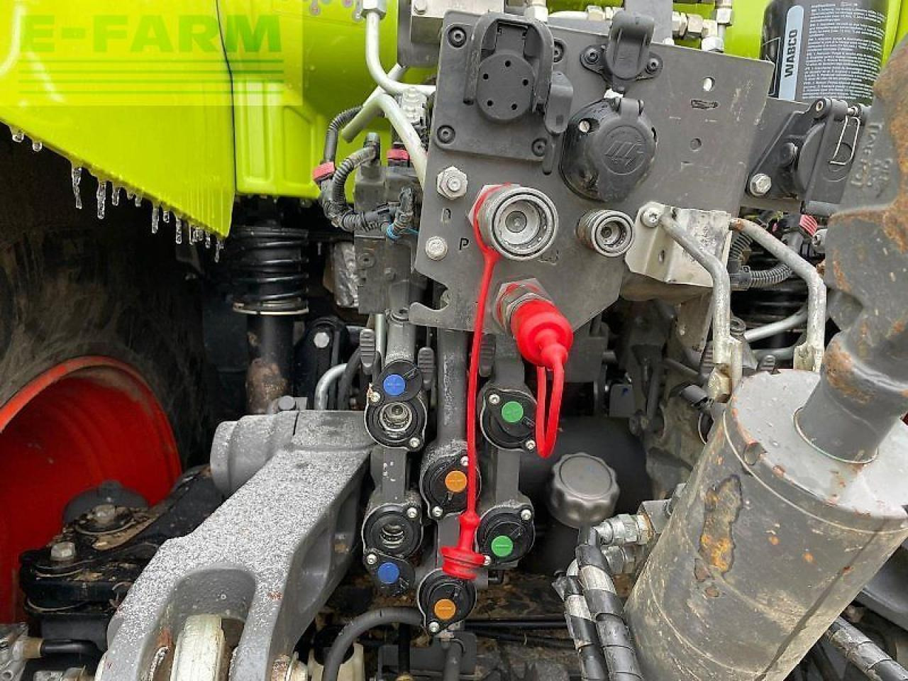 Tractor CLAAS axion 870 cmatic cebis CMATIC CEBIS