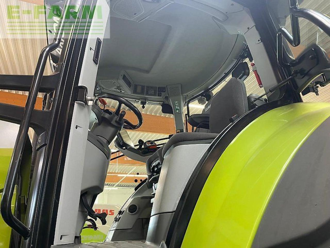 Tractor CLAAS axion 870 cmatic cebis CMATIC CEBIS