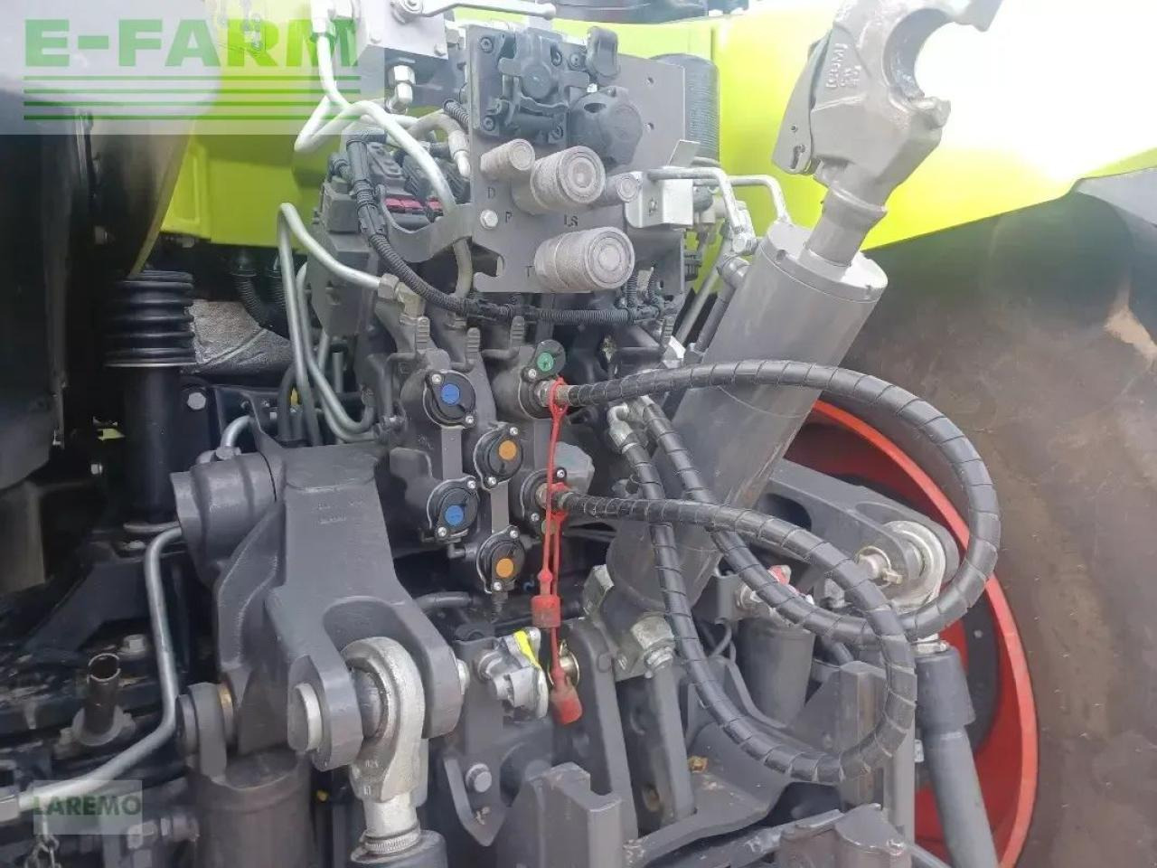 Tractor CLAAS axion 870 cmatic cebis + mx frontlader t 418 CMATIC CEBIS
