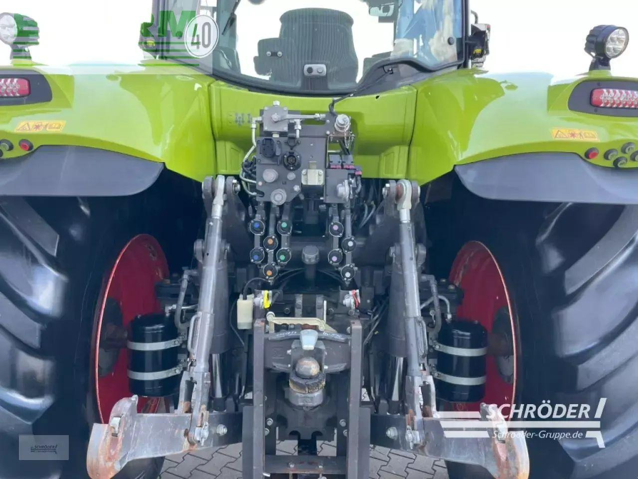 Tractor CLAAS axion 870 cmatic rtk CMATIC