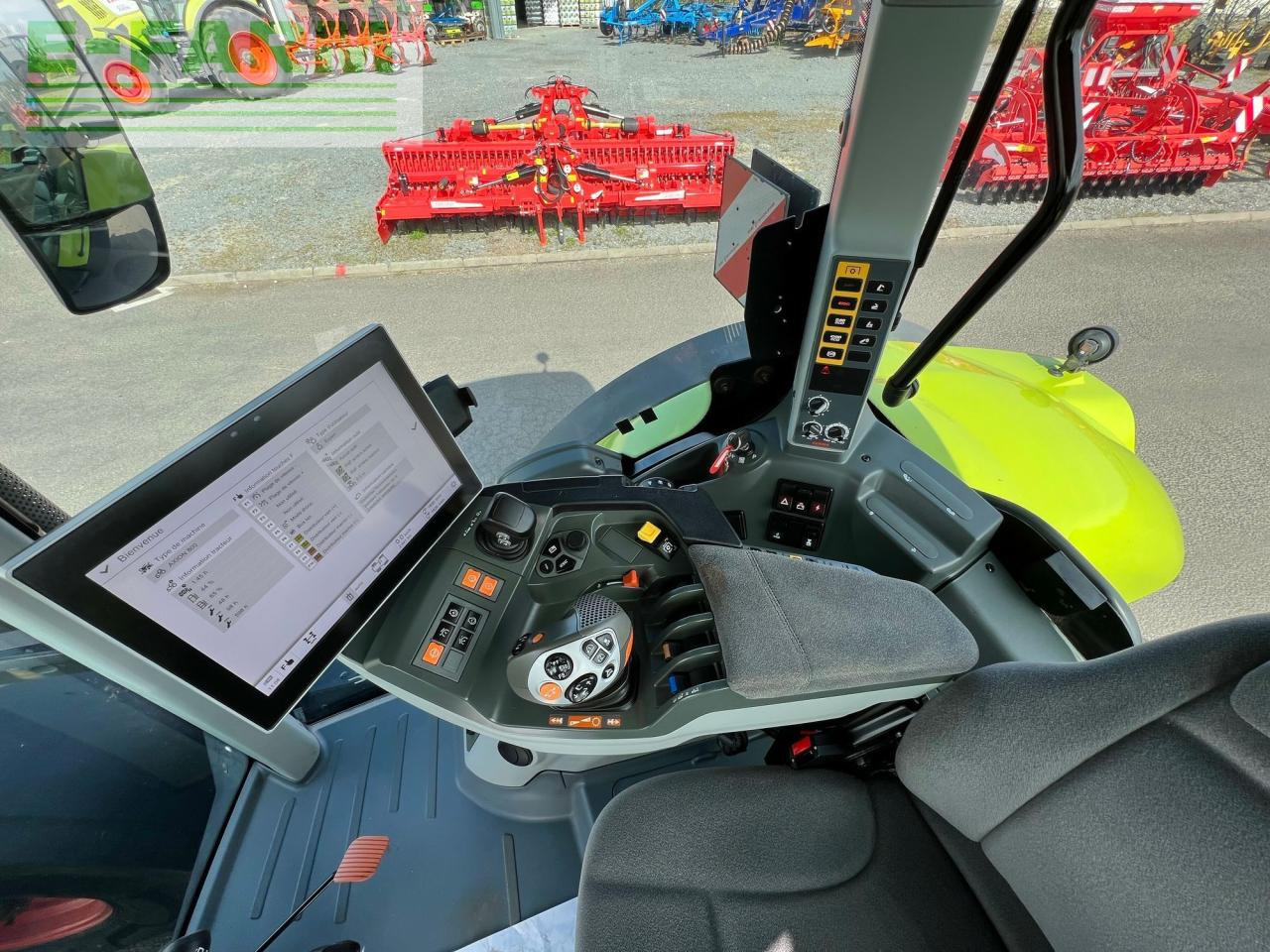 Tractor CLAAS axion 870 cmatic s5 sur mesure CMATIC