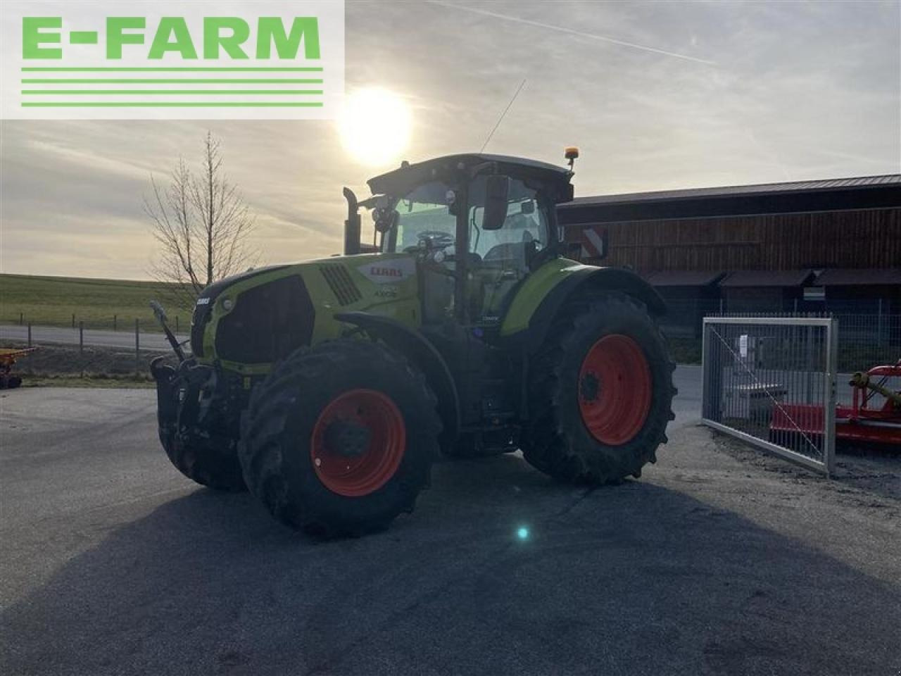 Tractor CLAAS axion 870 cmatic - stage v