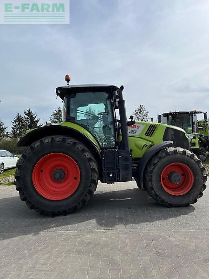 Tractor CLAAS axion 870 cmatic t4f CMATIC