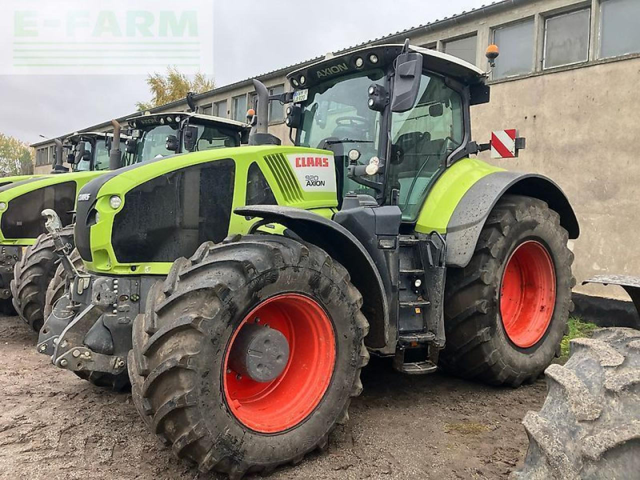 Tractor CLAAS axion 920