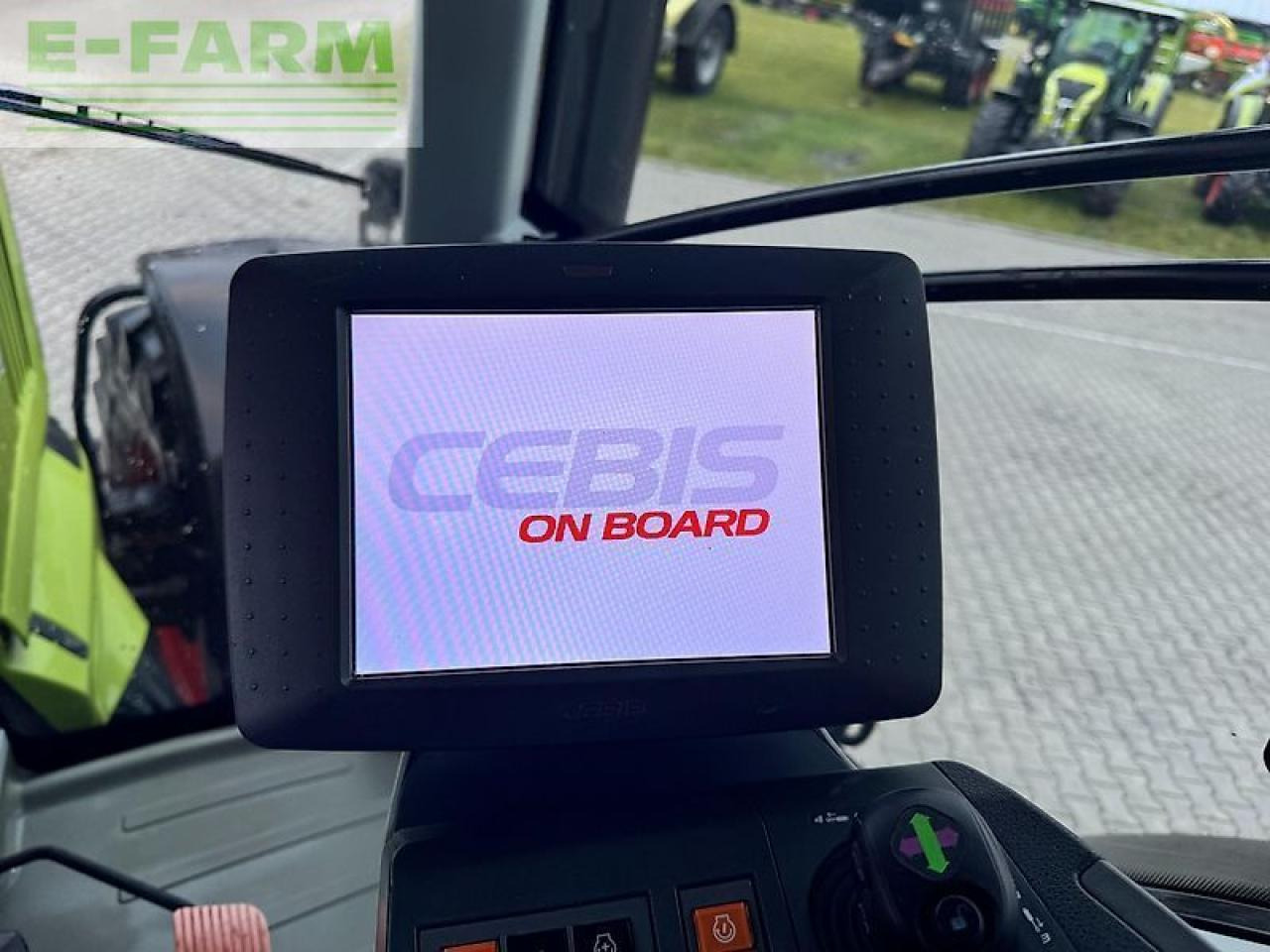 Tractor CLAAS axion 920