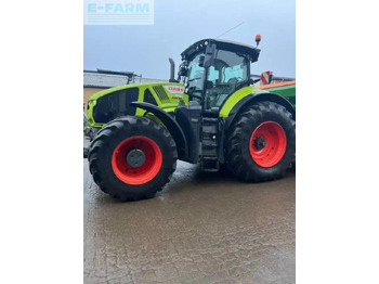 Tractor CLAAS axion 930