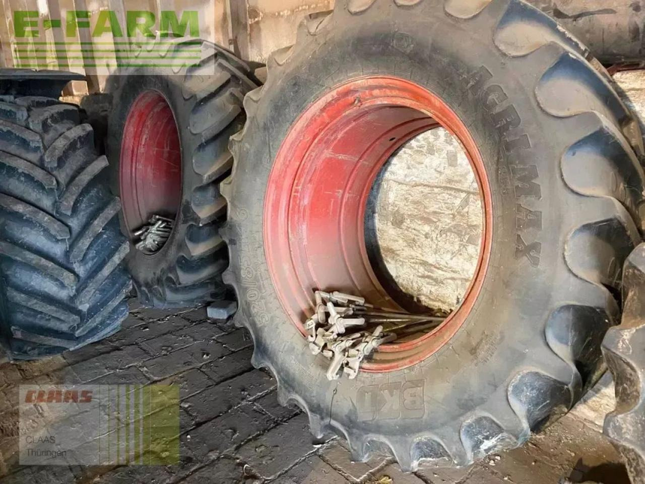 Tractor CLAAS axion 930