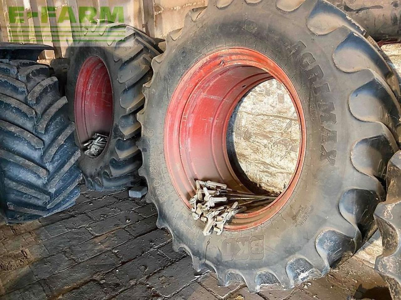 Tractor CLAAS axion 930