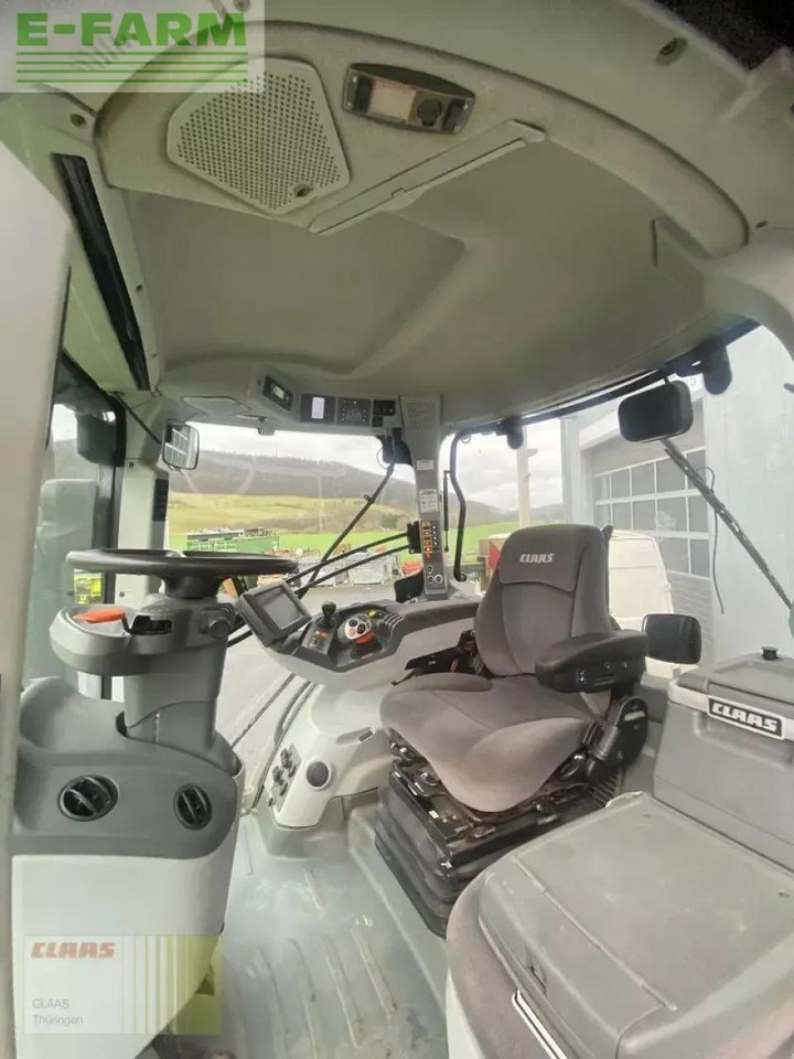 Tractor CLAAS axion 930