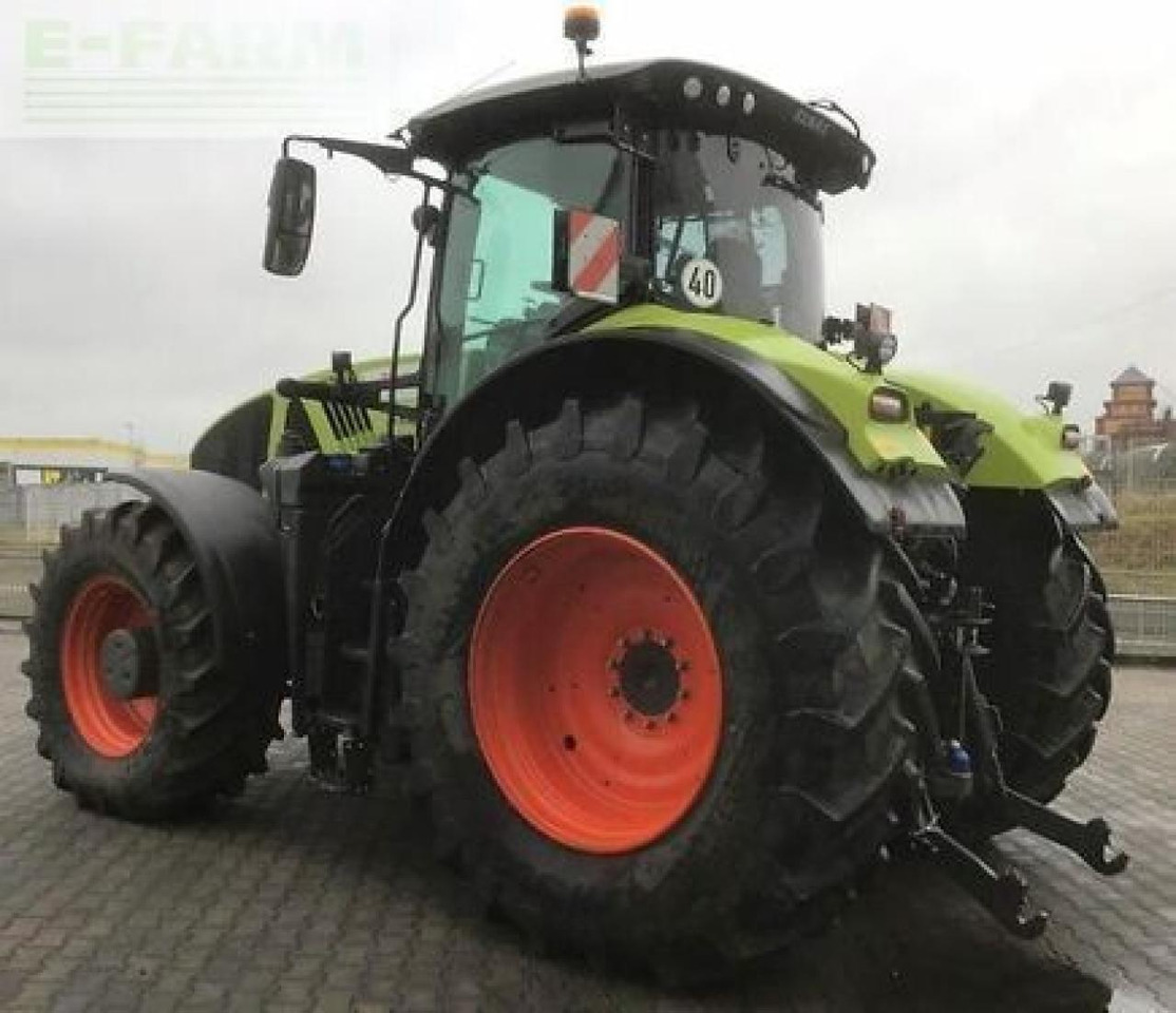 Tractor CLAAS axion 930