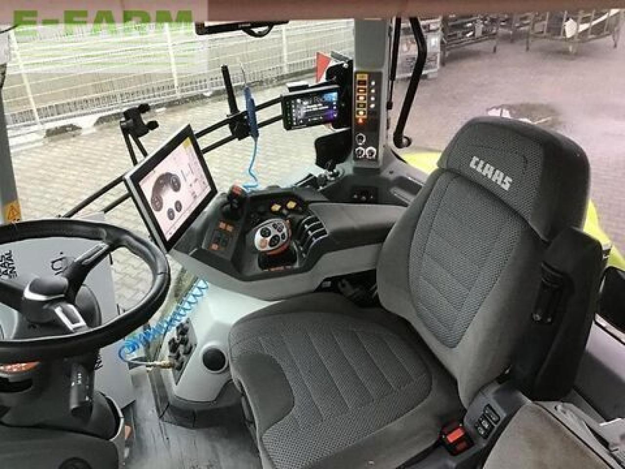 Tractor CLAAS axion 930