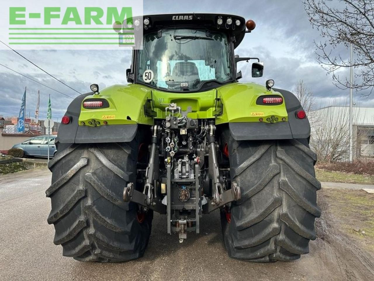 Tractor CLAAS axion 930