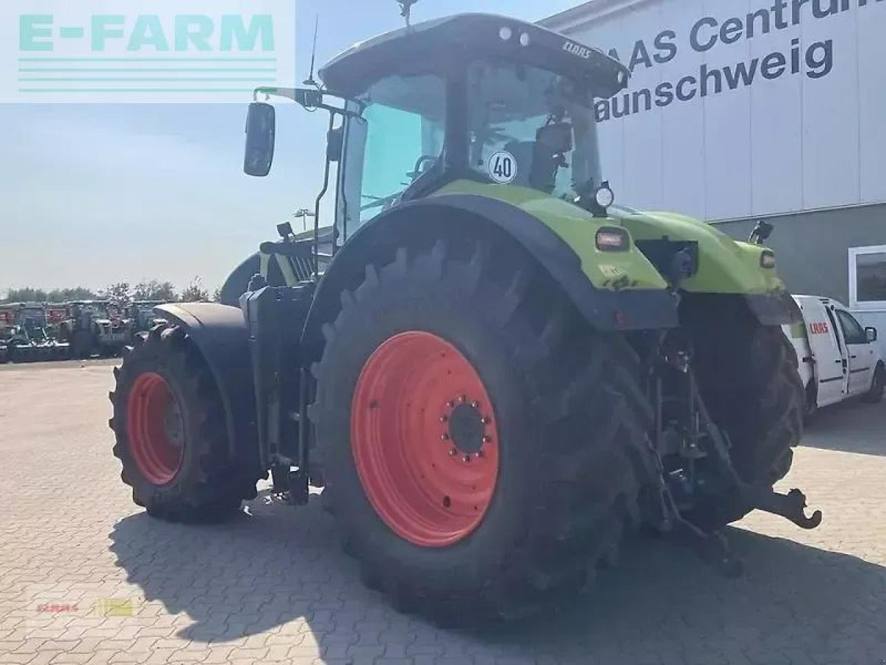 Tractor CLAAS axion 930
