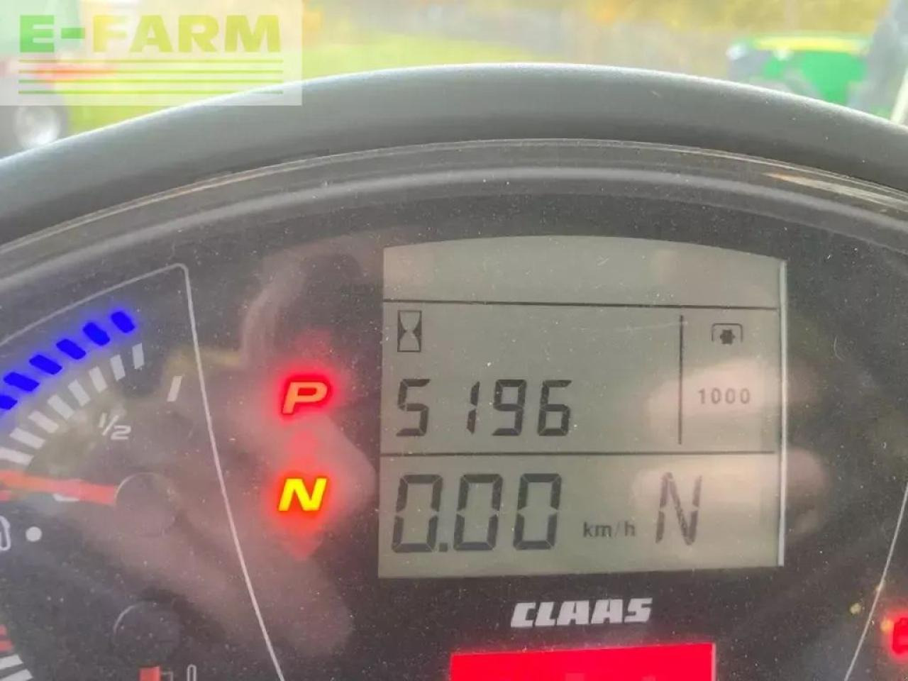 Tractor CLAAS axion 930