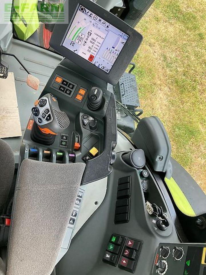 Tractor CLAAS axion 930