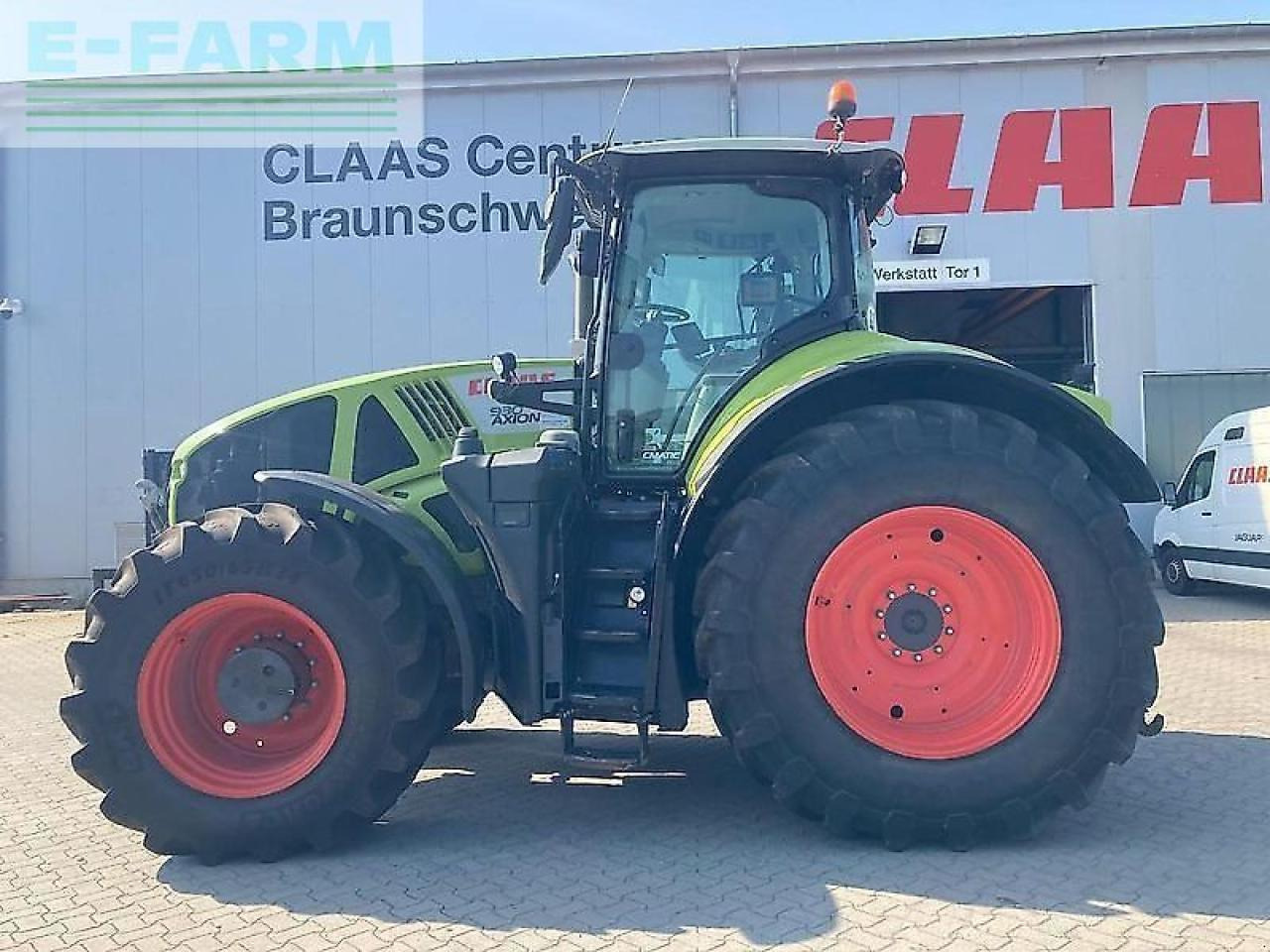 Tractor CLAAS axion 930