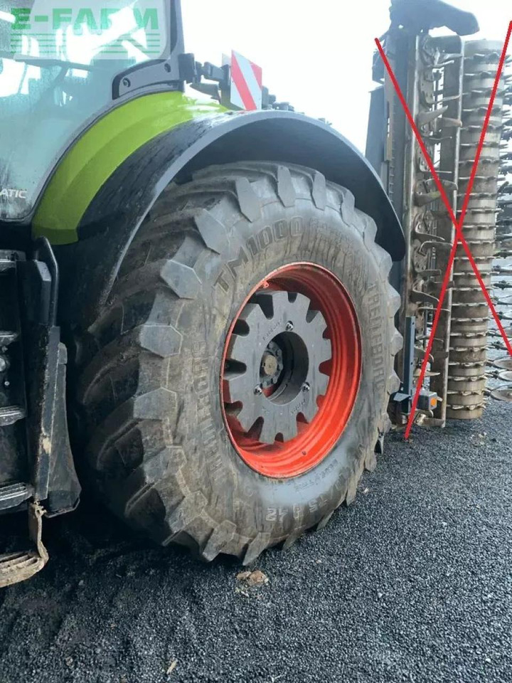 Tractor CLAAS axion 930