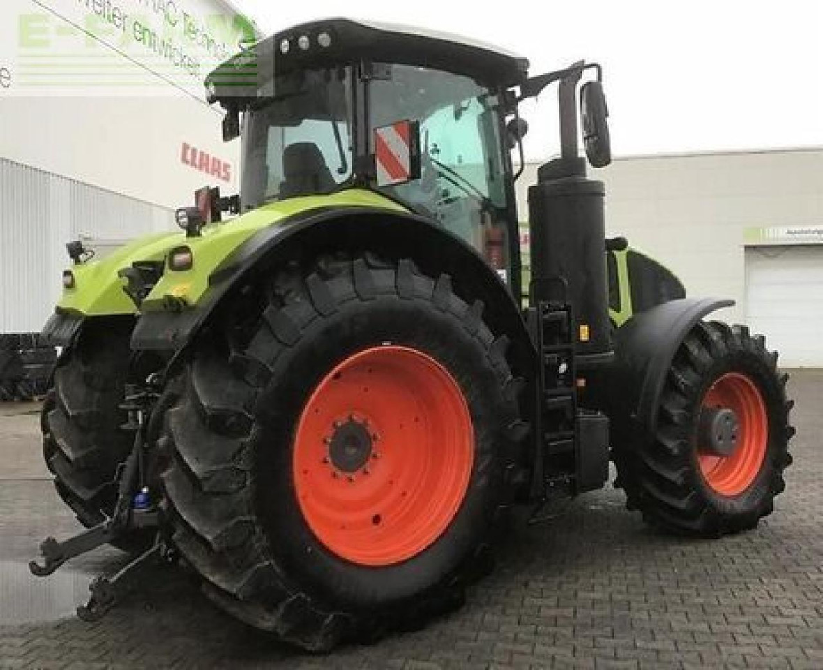 Tractor CLAAS axion 930