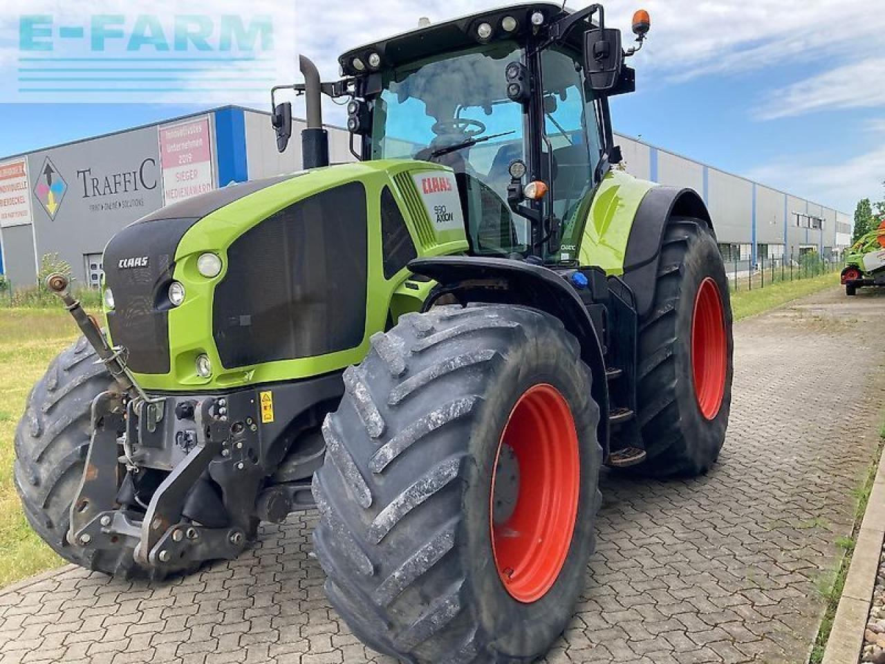 Tractor CLAAS axion 930