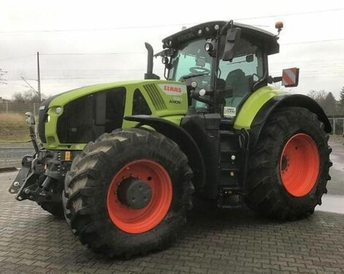 Tractor CLAAS axion 930