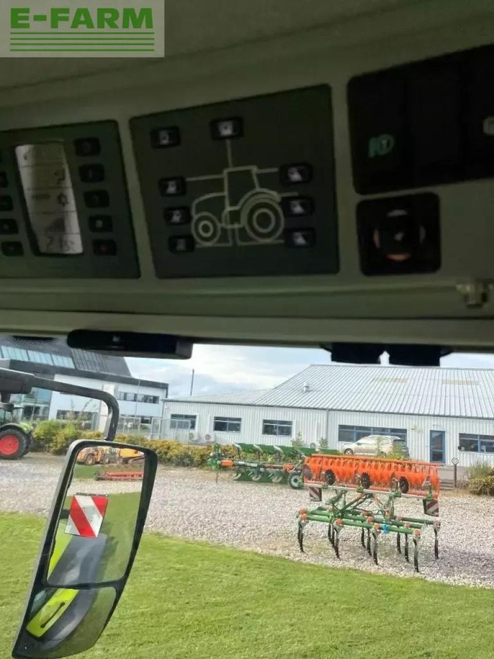 Tractor CLAAS axion 930