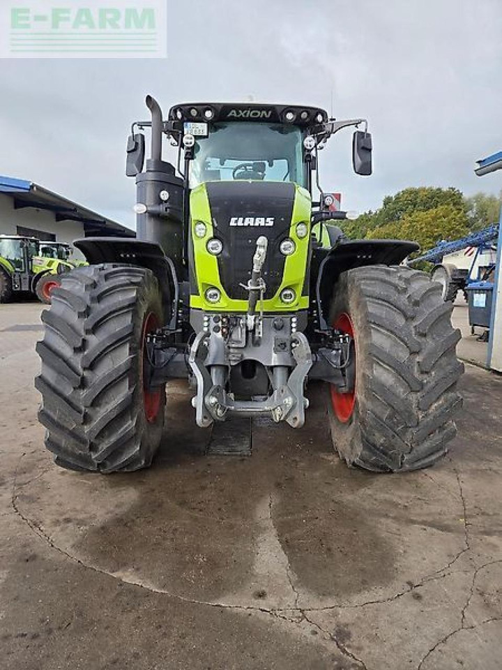 Tractor CLAAS axion 930 + cemis 1200