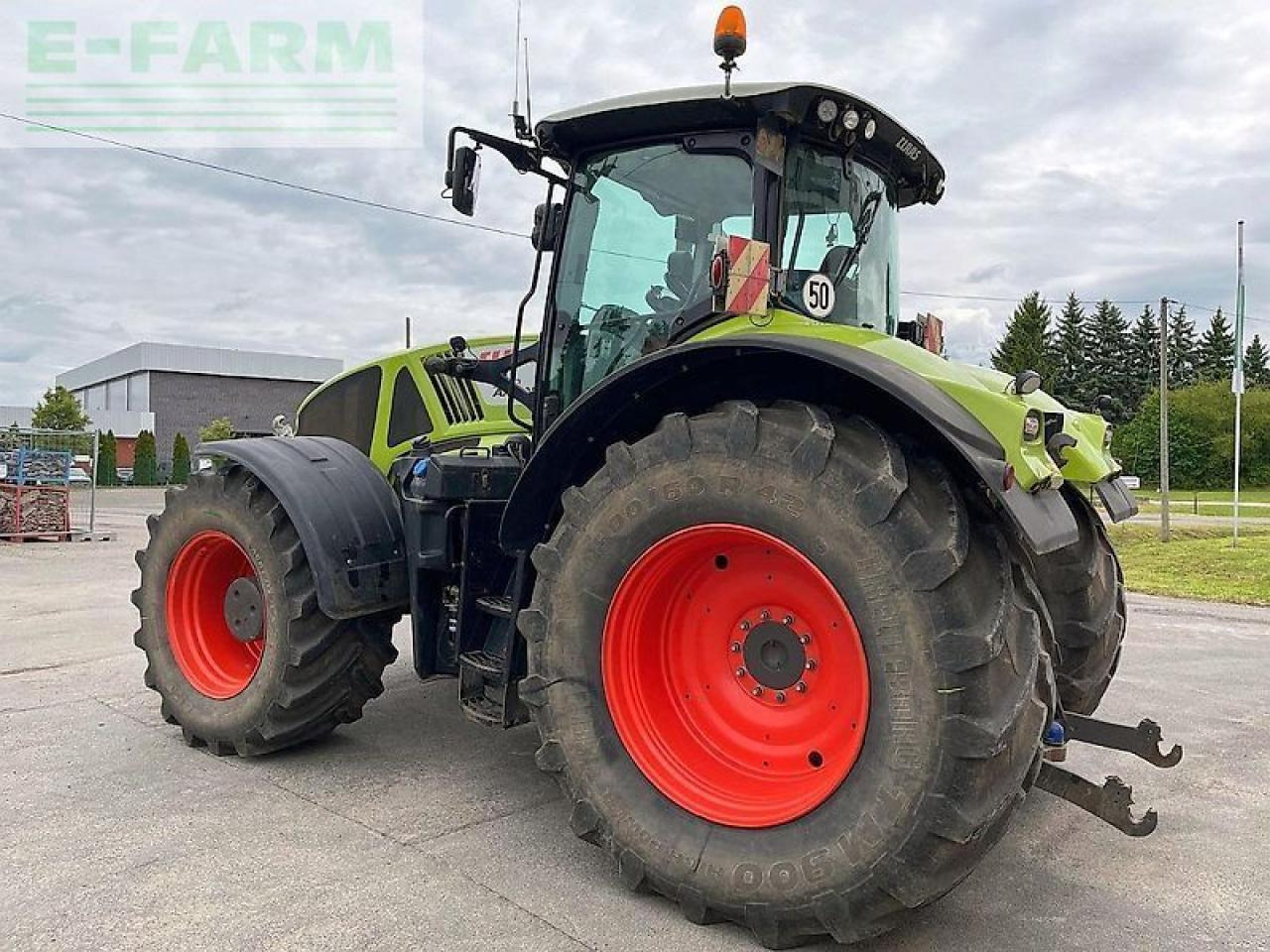 Tractor CLAAS axion 930 cmatic