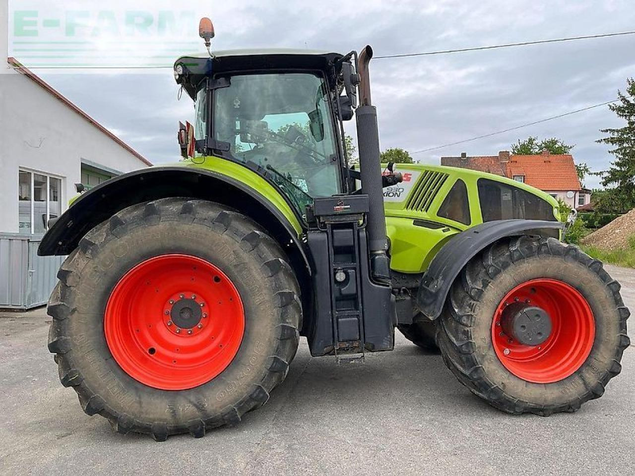 Tractor CLAAS axion 930 cmatic