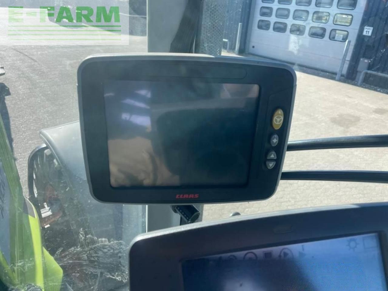 Tractor CLAAS axion 930 cmatic