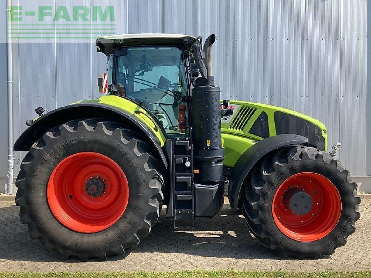 Tractor CLAAS axion 930 cmatic