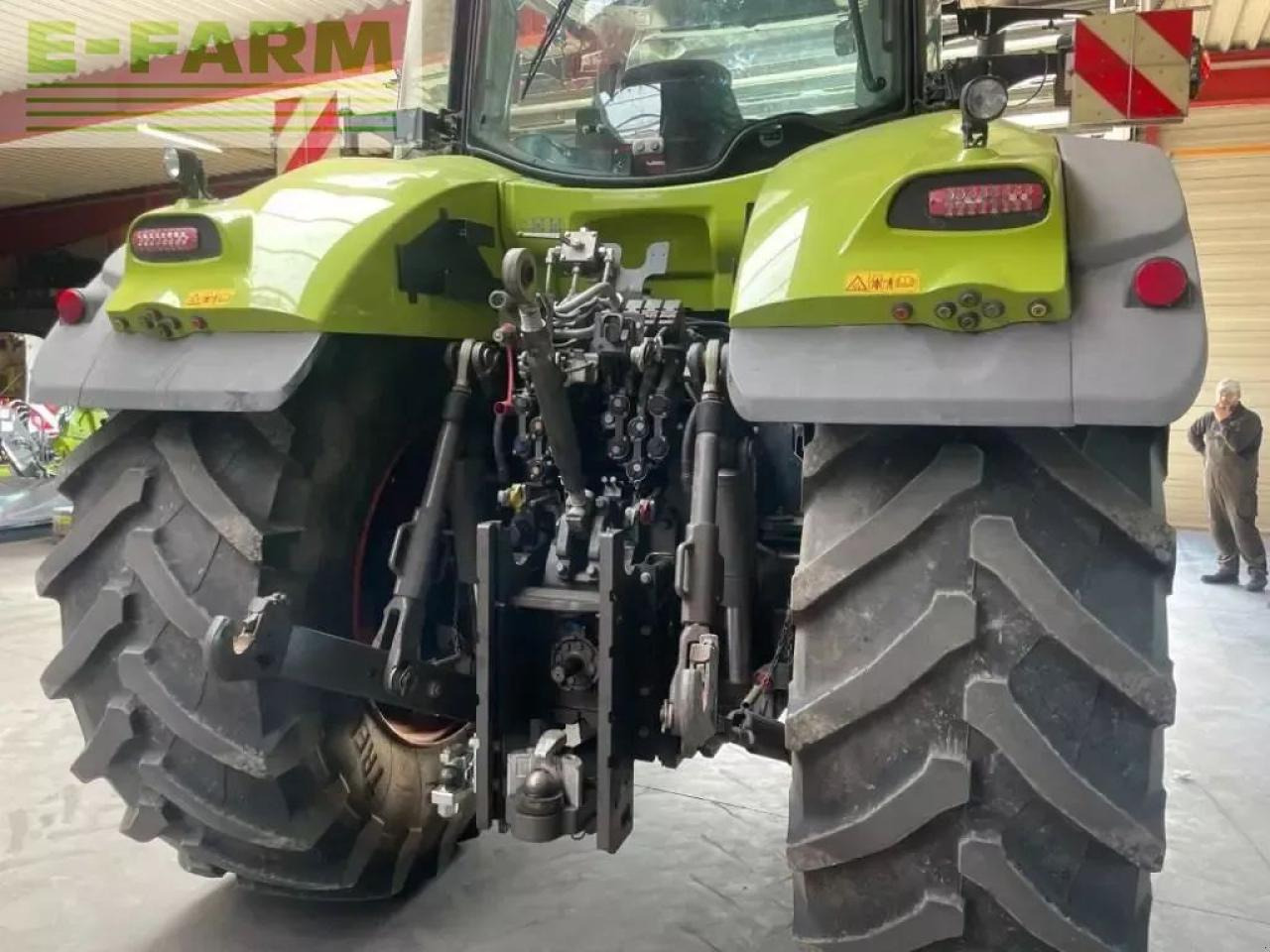 Tractor CLAAS axion 930 cmatic