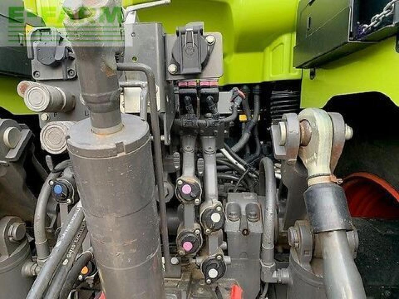 Tractor CLAAS axion 930 cmatic cebis CMATIC CEBIS