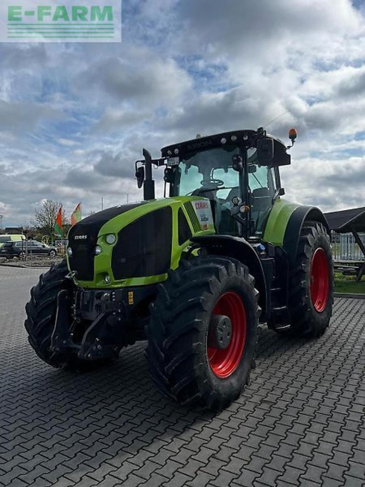 Tractor CLAAS axion 940