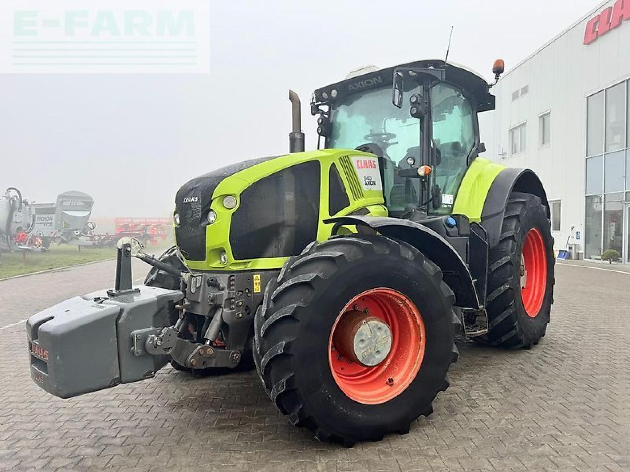 Tractor CLAAS axion 940