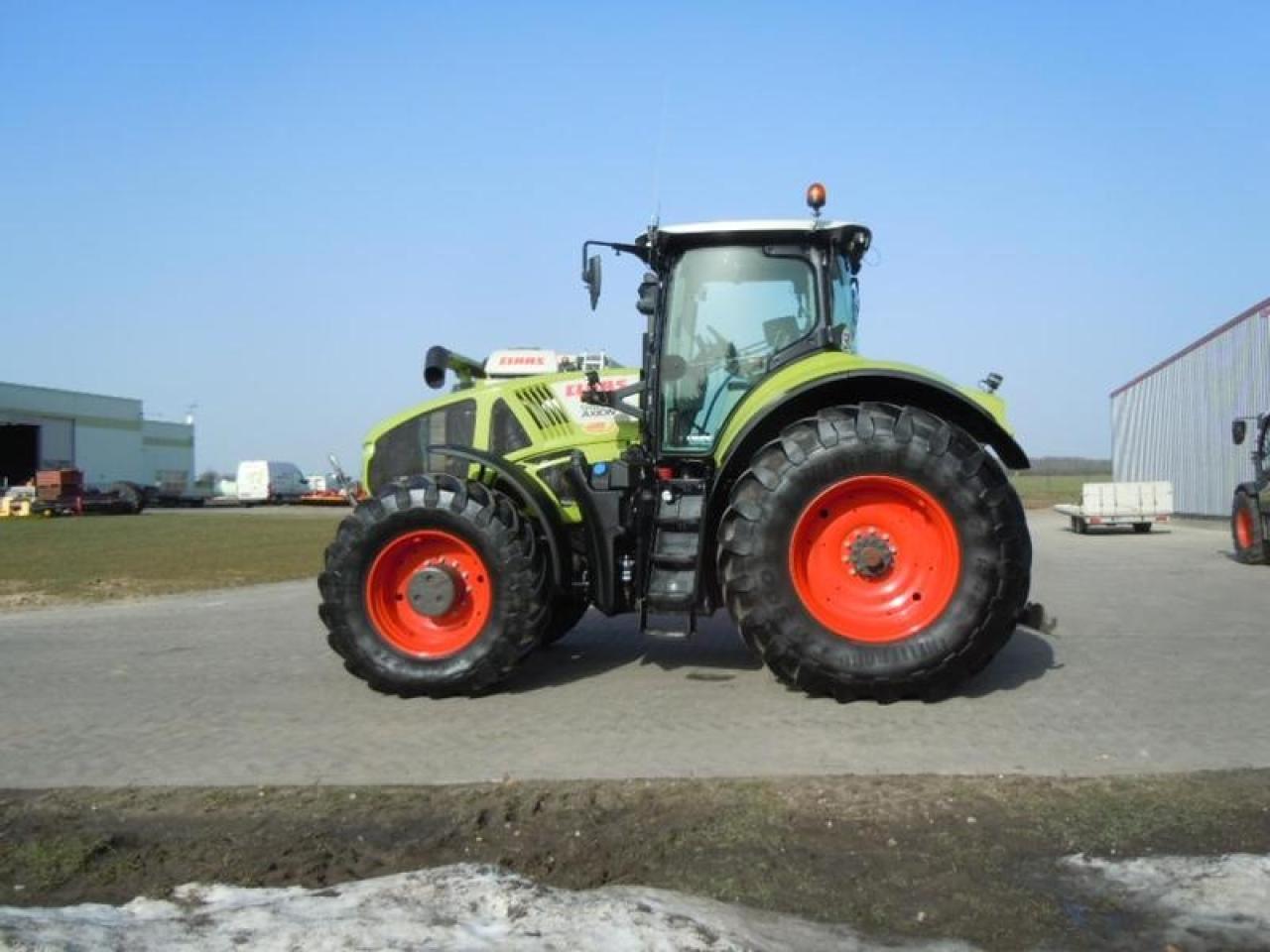 Tractor CLAAS axion 940