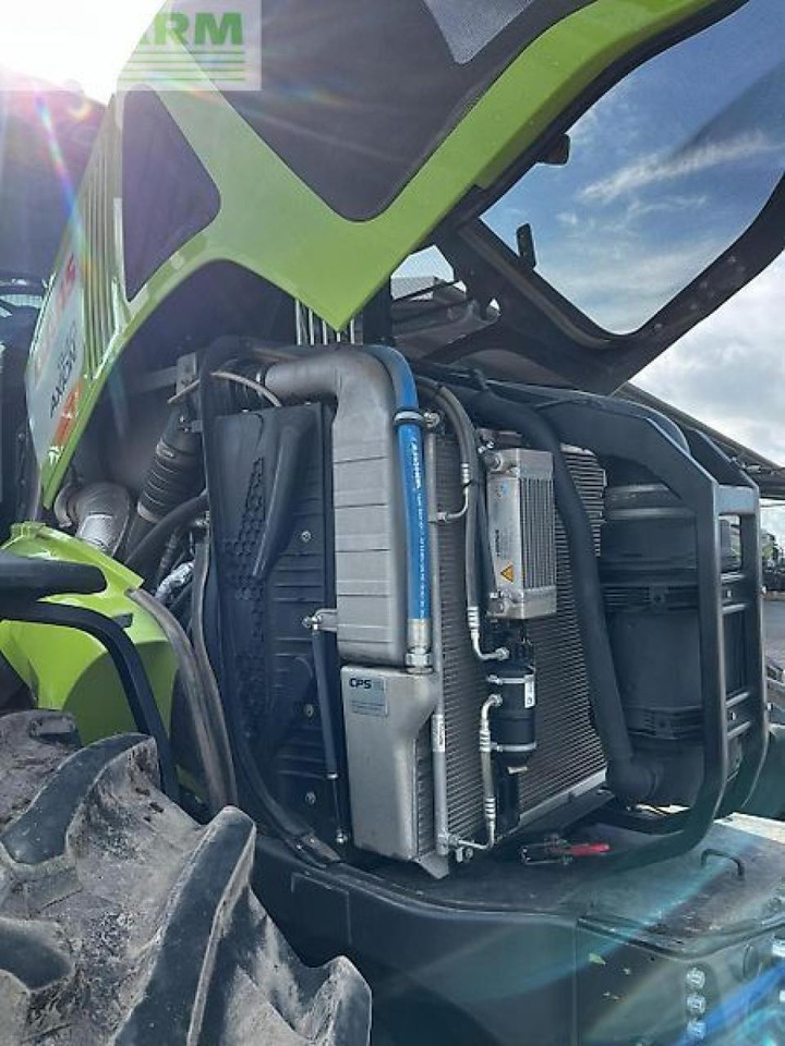Tractor CLAAS axion 940