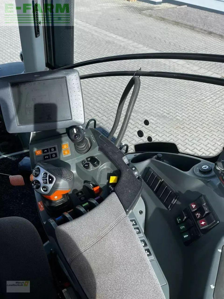 Tractor CLAAS axion 940