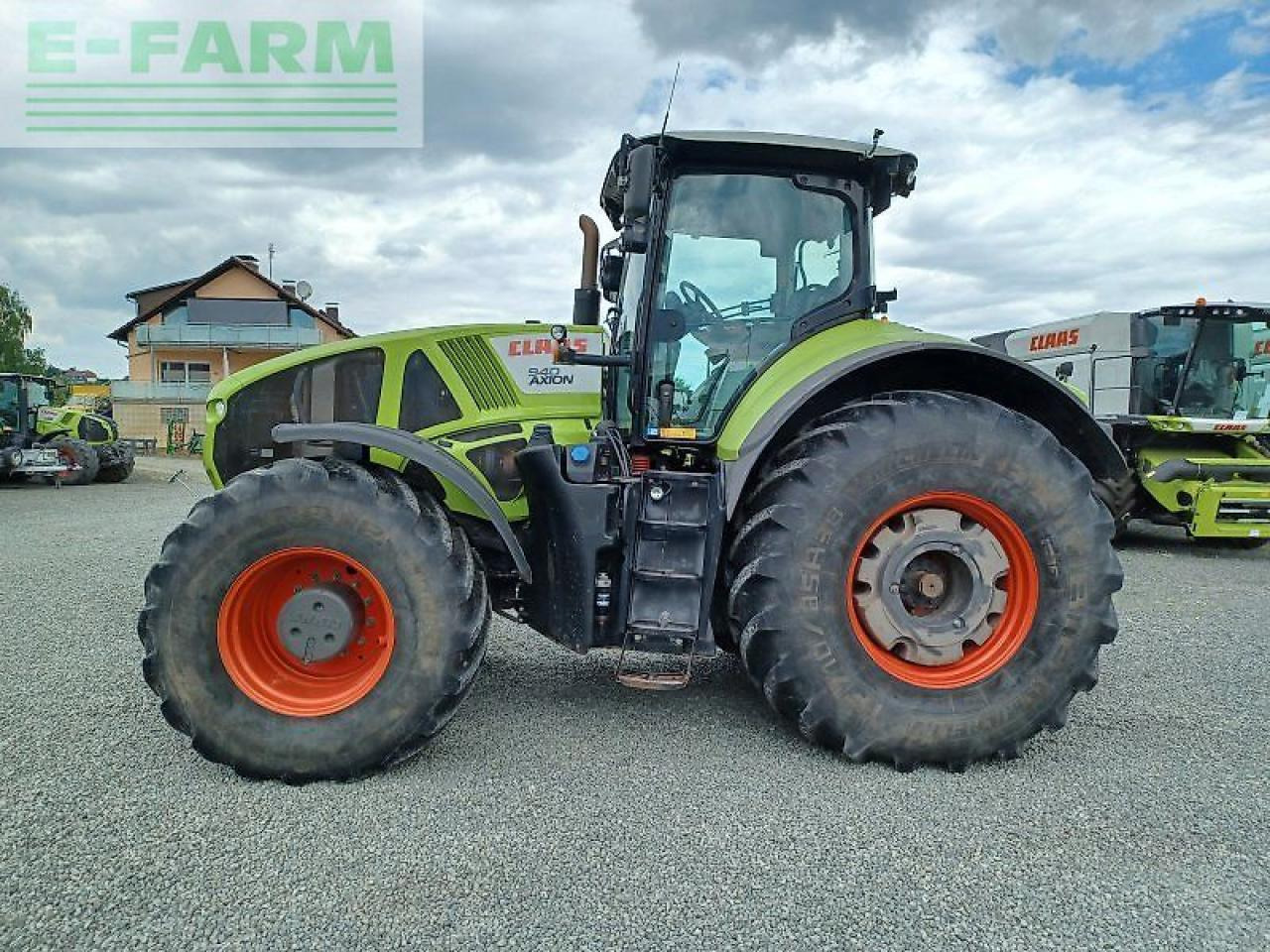 Tractor CLAAS axion 940 c-matic