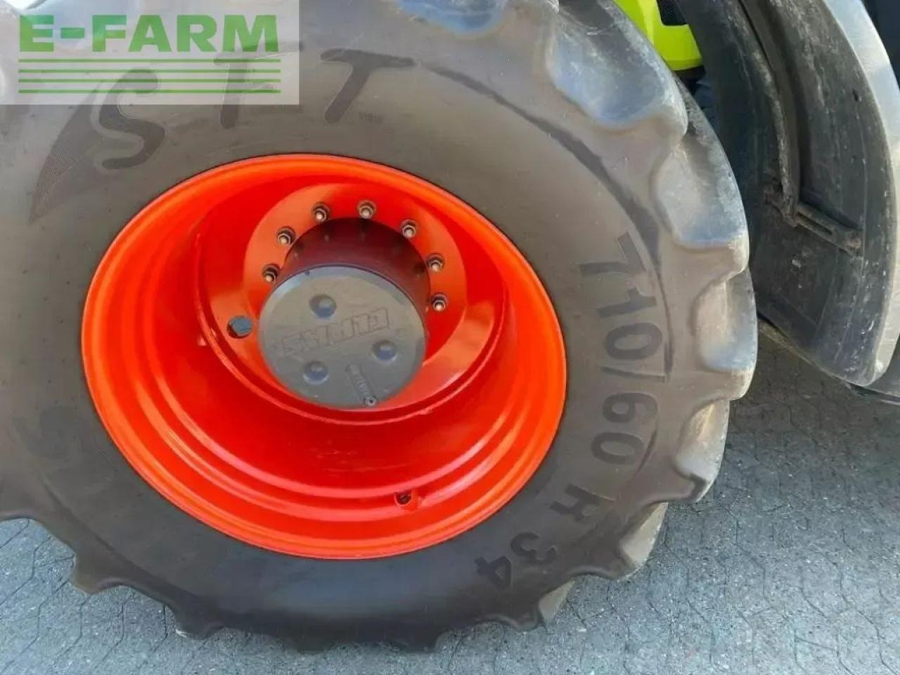 Tractor CLAAS axion 940 cmatic