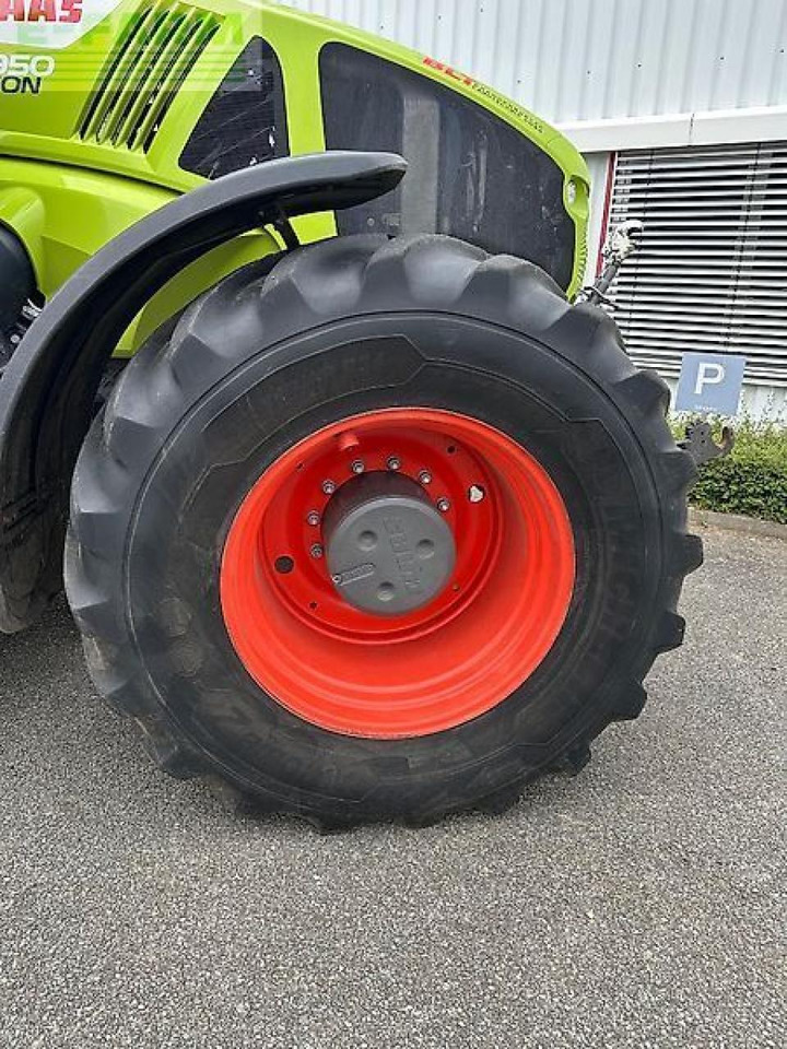 Tractor CLAAS axion 950