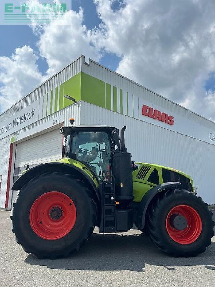Tractor CLAAS axion 950