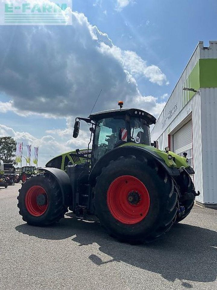 Tractor CLAAS axion 950