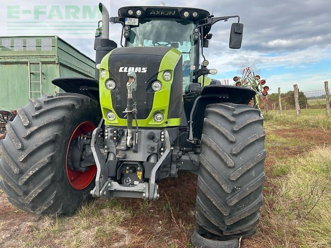 Tractor CLAAS axion 950