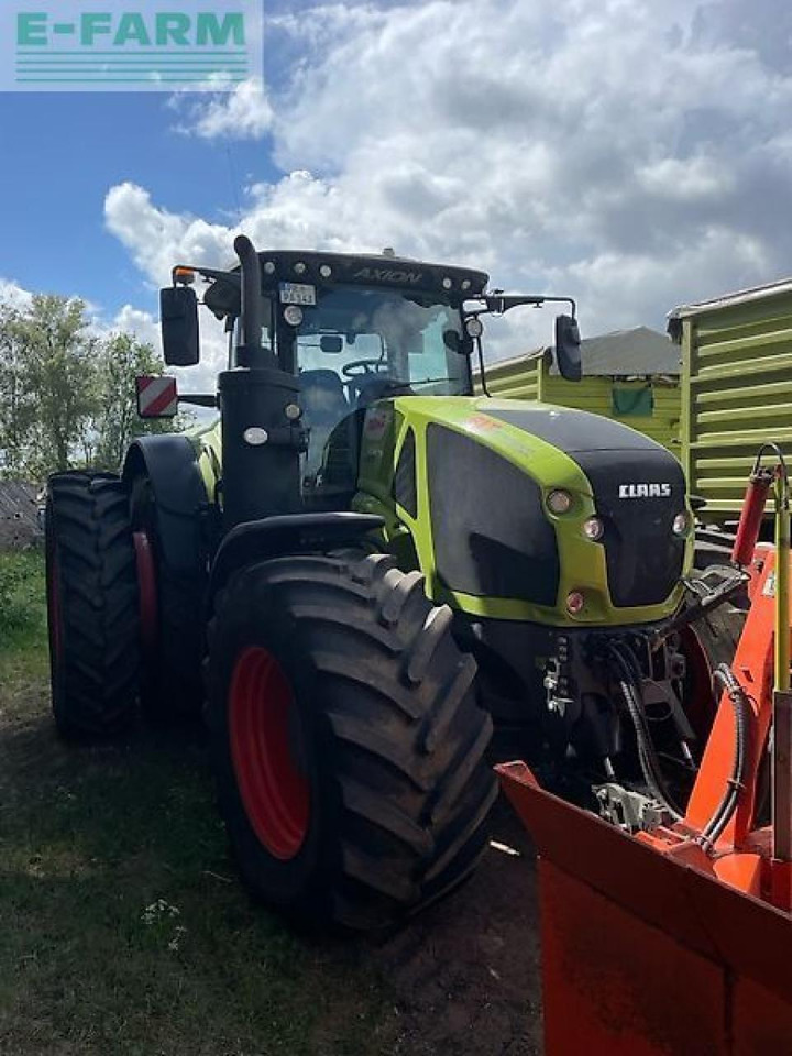 Tractor CLAAS axion 950