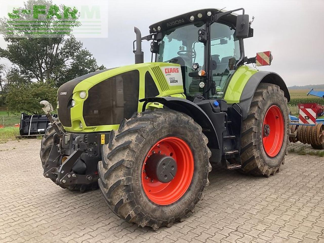 Tractor CLAAS axion 950
