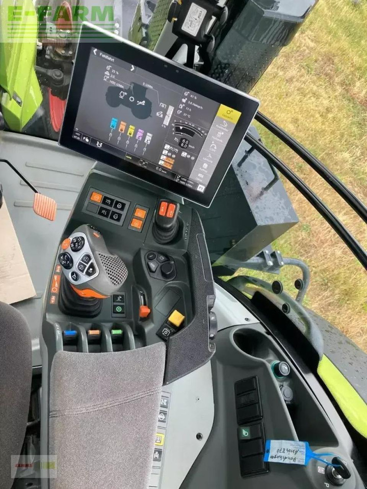 Tractor CLAAS axion 950 cmatic