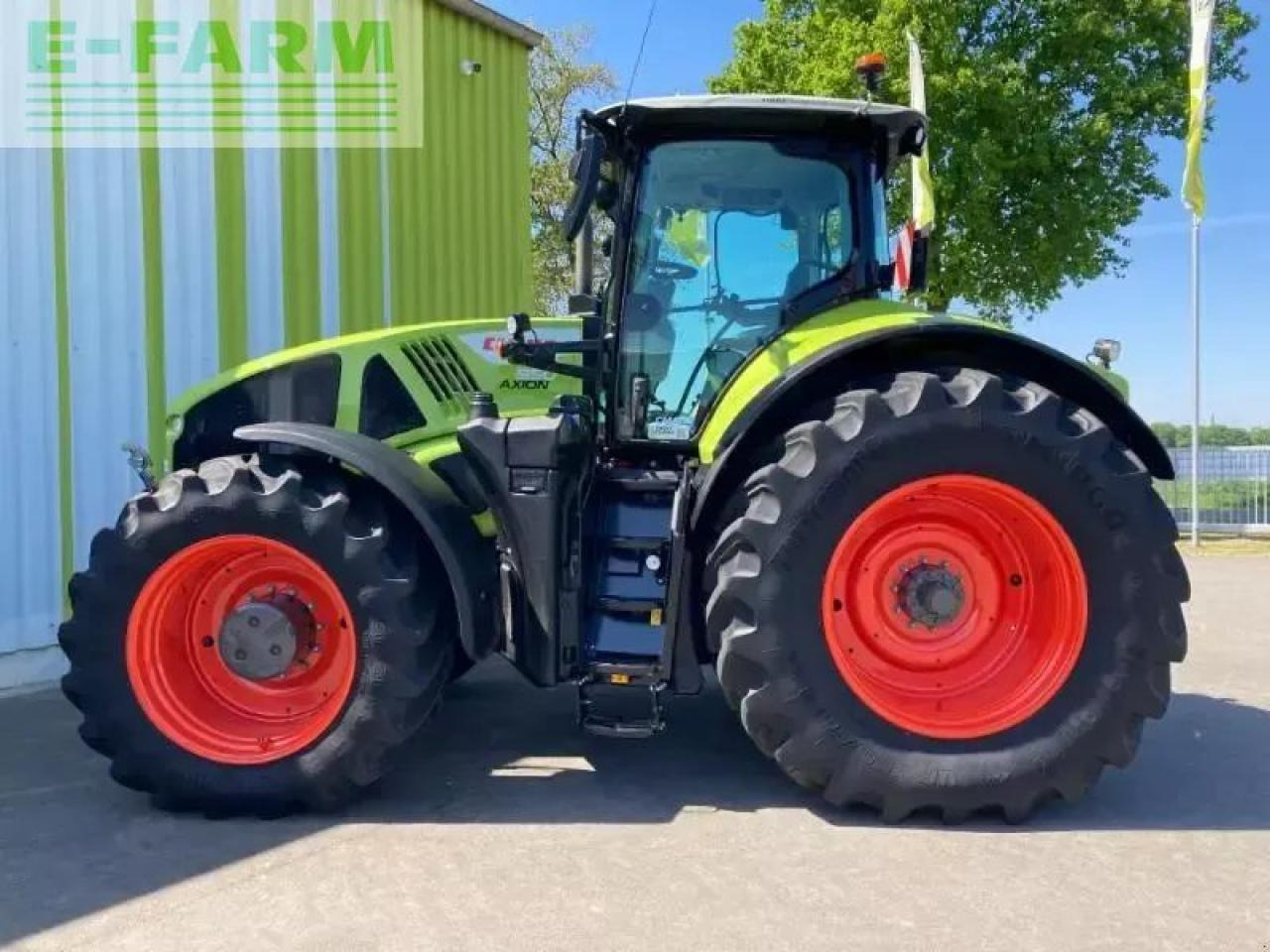 Tractor CLAAS axion 950 cmatic cis+ CMATIC CIS+