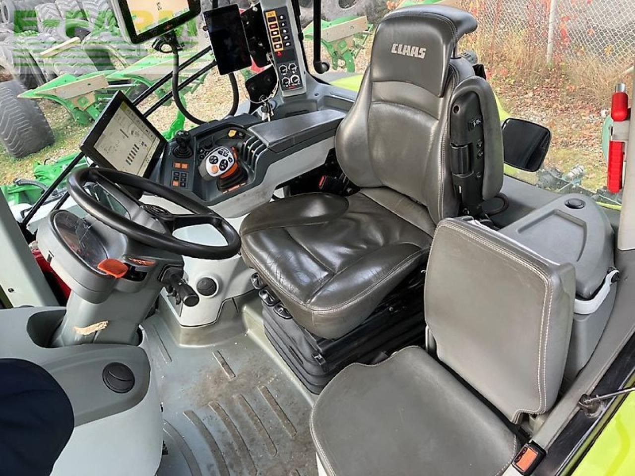 Tractor CLAAS axion 950 cmatic ctic